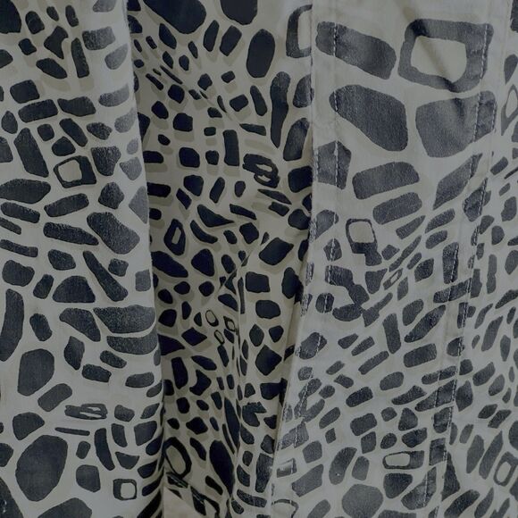 Chicos Shirt Jacket Button Front Sz 1 Lightweight Front Pockets Black Tan Beige - Picture 3 of 10